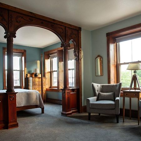 Inn at Cedar Crossing Sturgeon Bay Bagian luar foto
