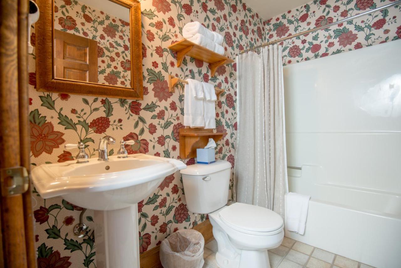 Inn at Cedar Crossing Sturgeon Bay Bagian luar foto