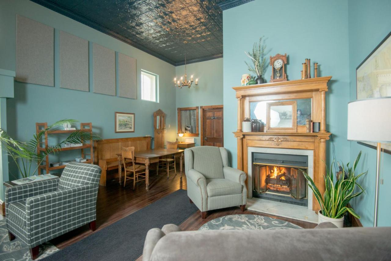 Inn at Cedar Crossing Sturgeon Bay Bagian luar foto